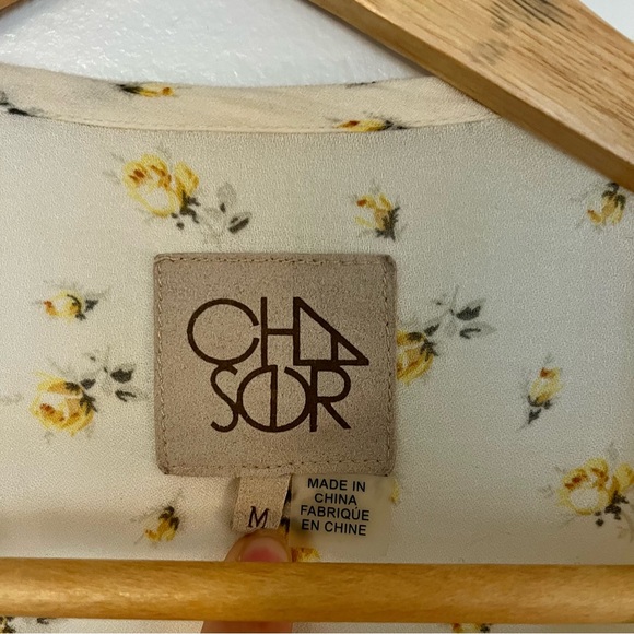 CLOSING SALE! 
Chasor | Floral Blouse - Picture 3 of 6